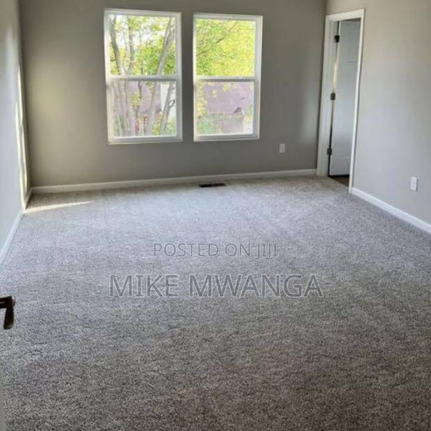 Comfortable Wall-T-Wall Carpet