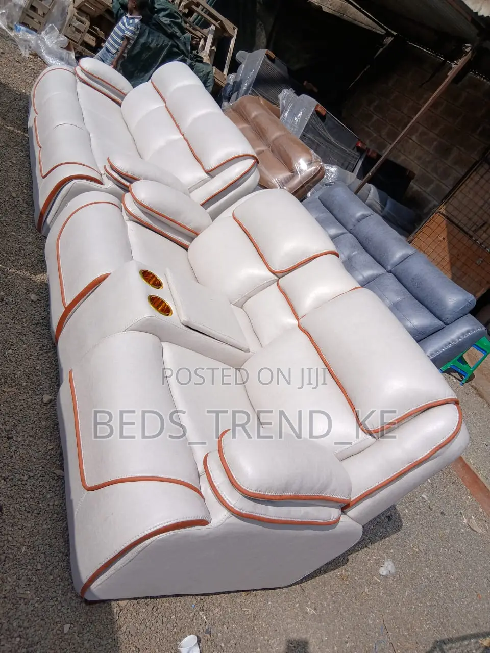 Well-Crafted 5 Seater Semi Recliner Sofa 3,2