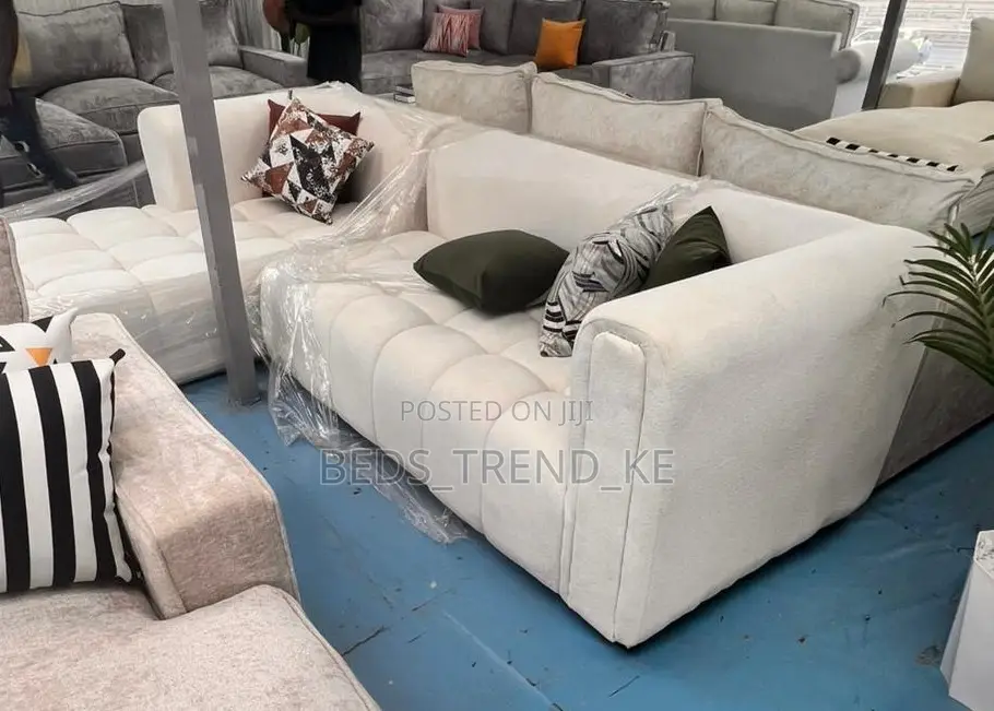 Decent 6 Seater Bubble L Seat Sofa