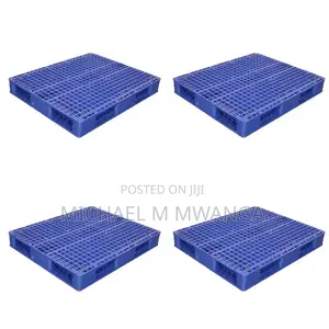 Moisture Resistant Rackable Plastic Pallets