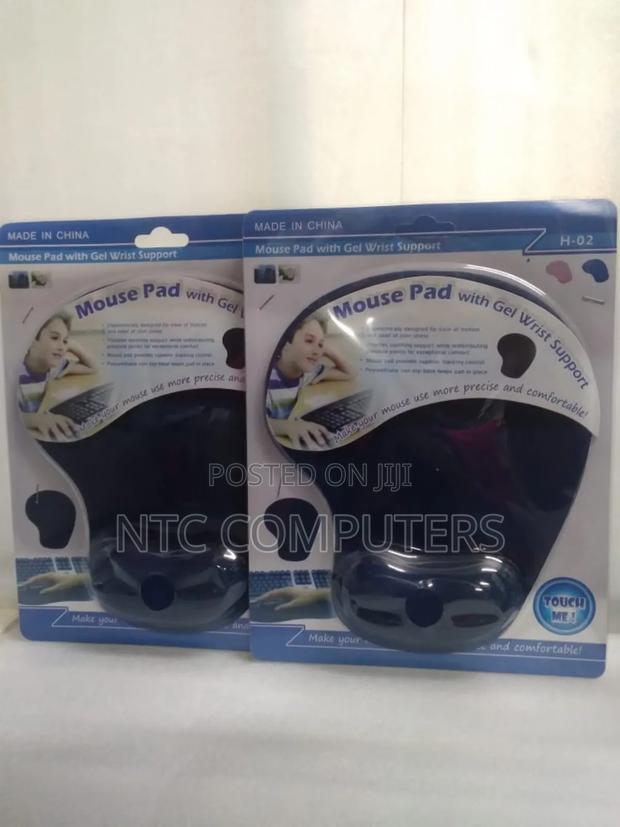 Mouse Pad With Gel Wrist Support - thumbnail 2