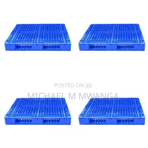 Resilient Rackable Plastic Pallets