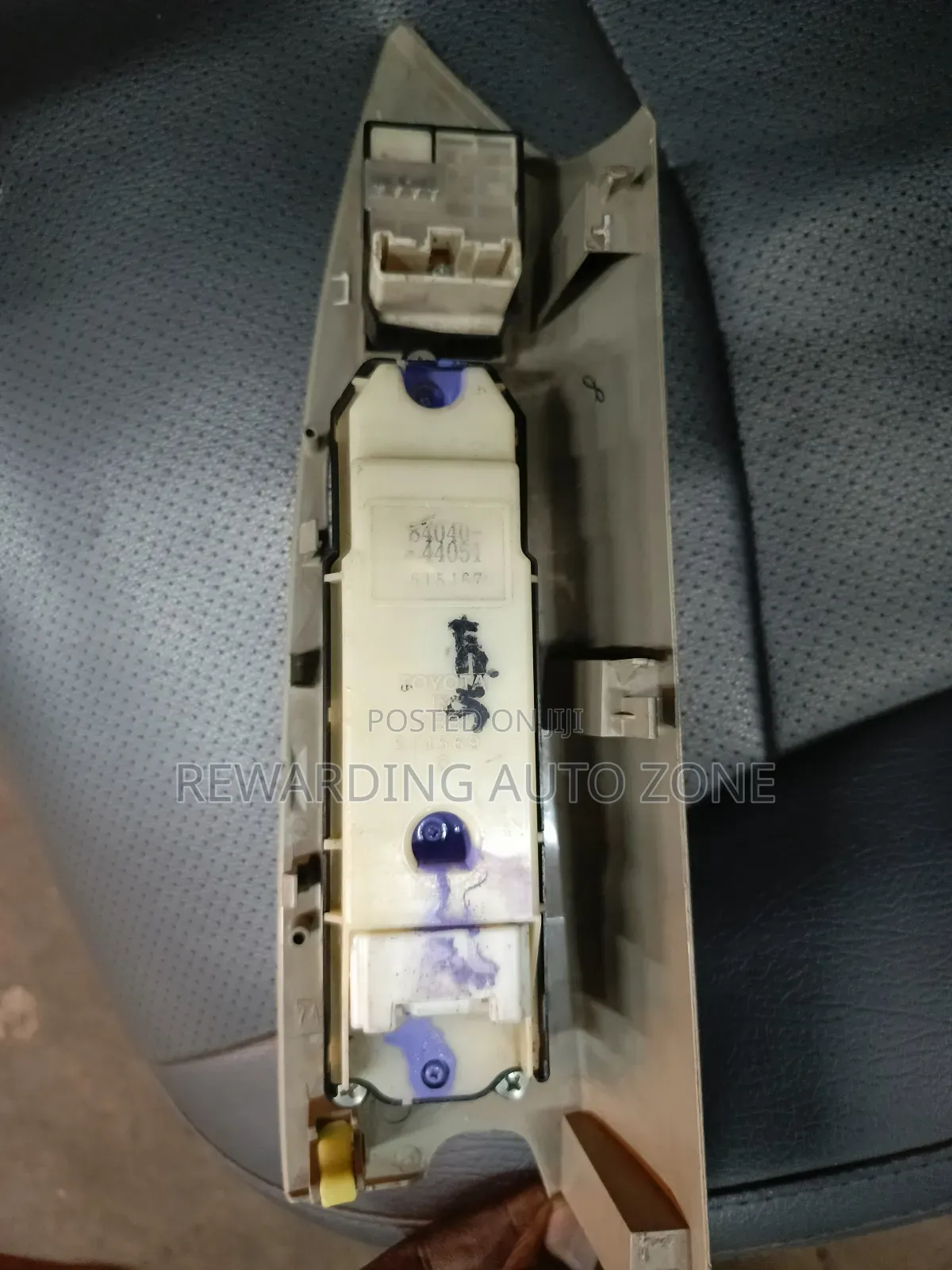 Isis Door Main Switch