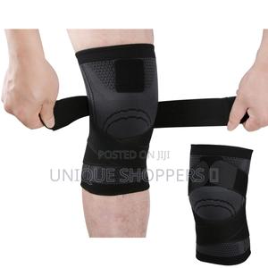 *Double Strap Adjustable Knee Compression Sleeve/ Knee Support* - thumbnail 2