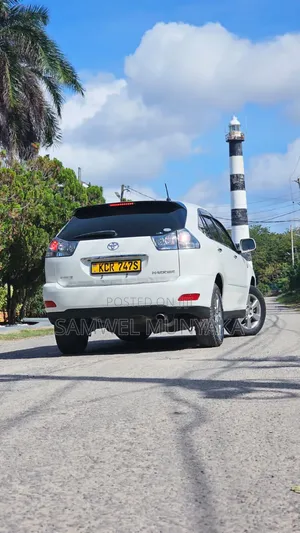 Toyota Harrier 2.4 2012 Pearl