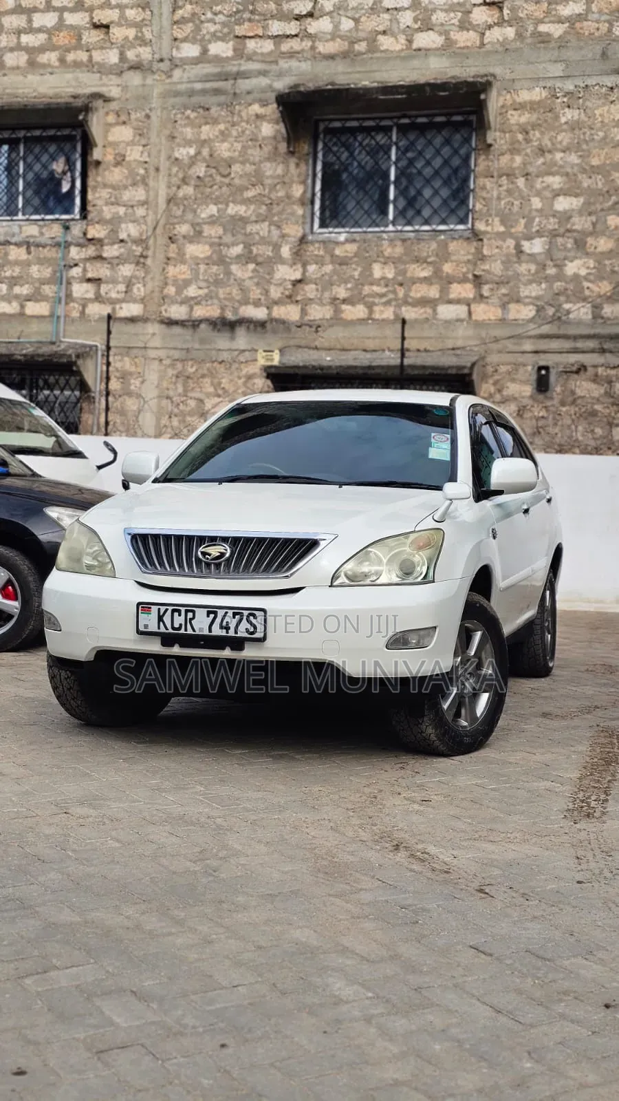 Toyota Harrier 2.4 2012 Pearl