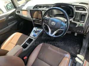 Honda Fit Shuttle 2018 Black