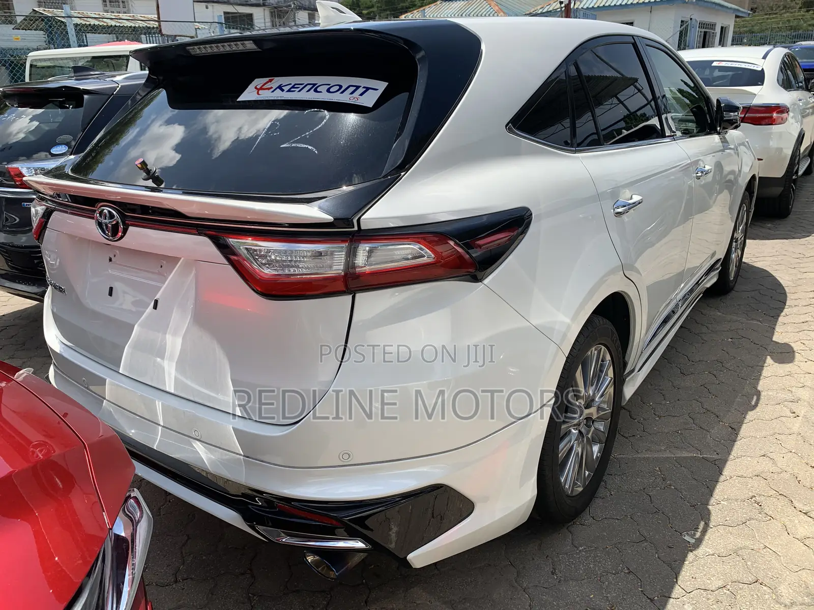 Toyota Harrier 2.0 4WD 2018 Off white