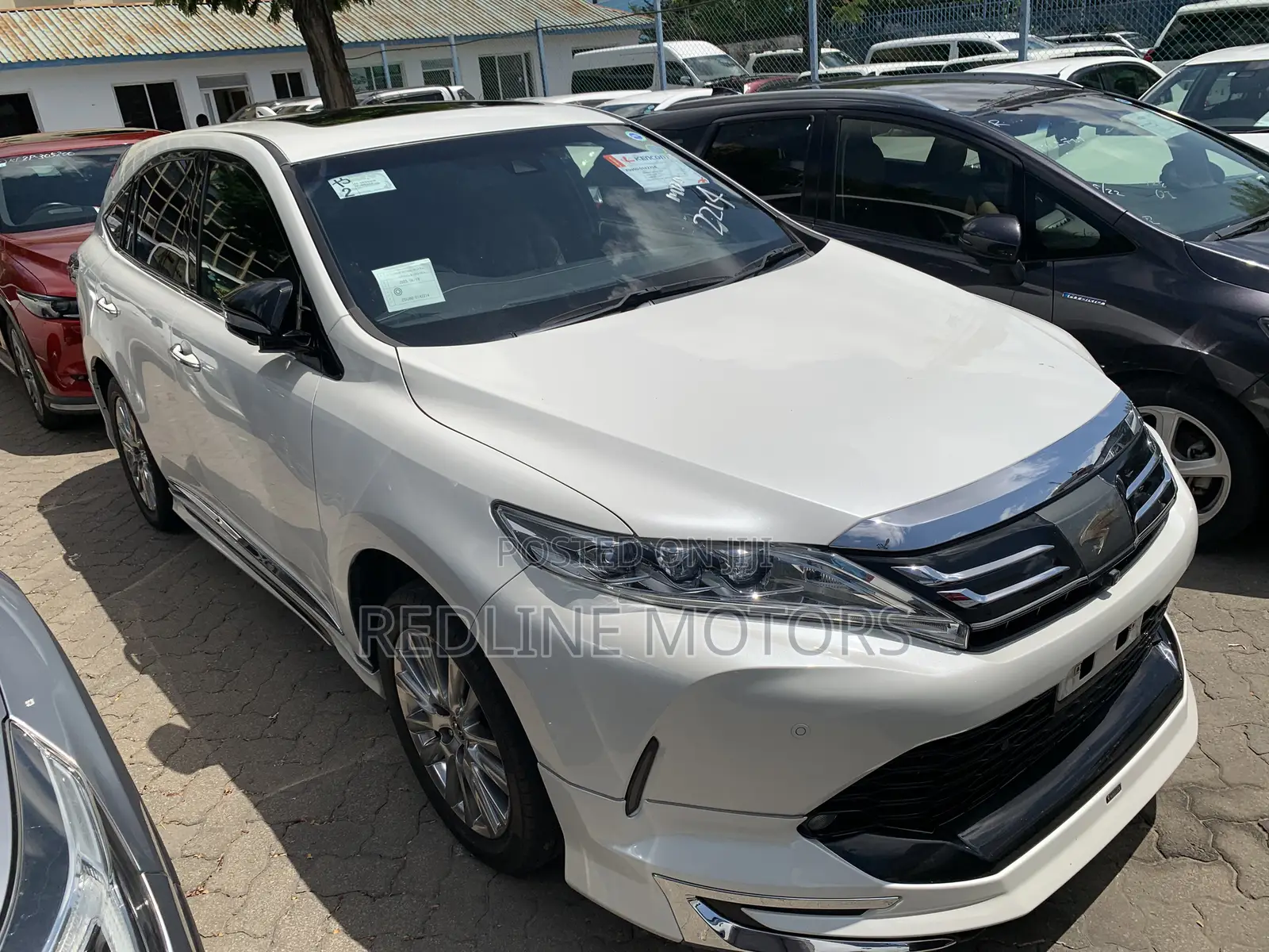 Toyota Harrier 2.0 4WD 2018 Off white