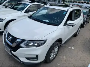 Nissan X-Trail 2.0 Petrol AWD 2018 White