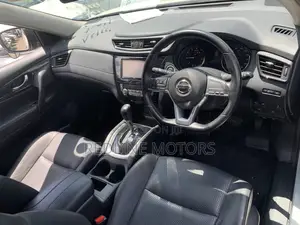 Nissan X-Trail 2.0 Petrol AWD 2018 White
