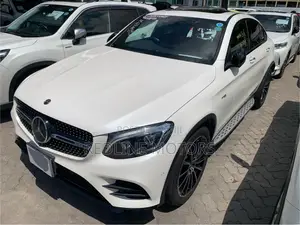 Mercedes-Benz GLC-Class 2018 Off white