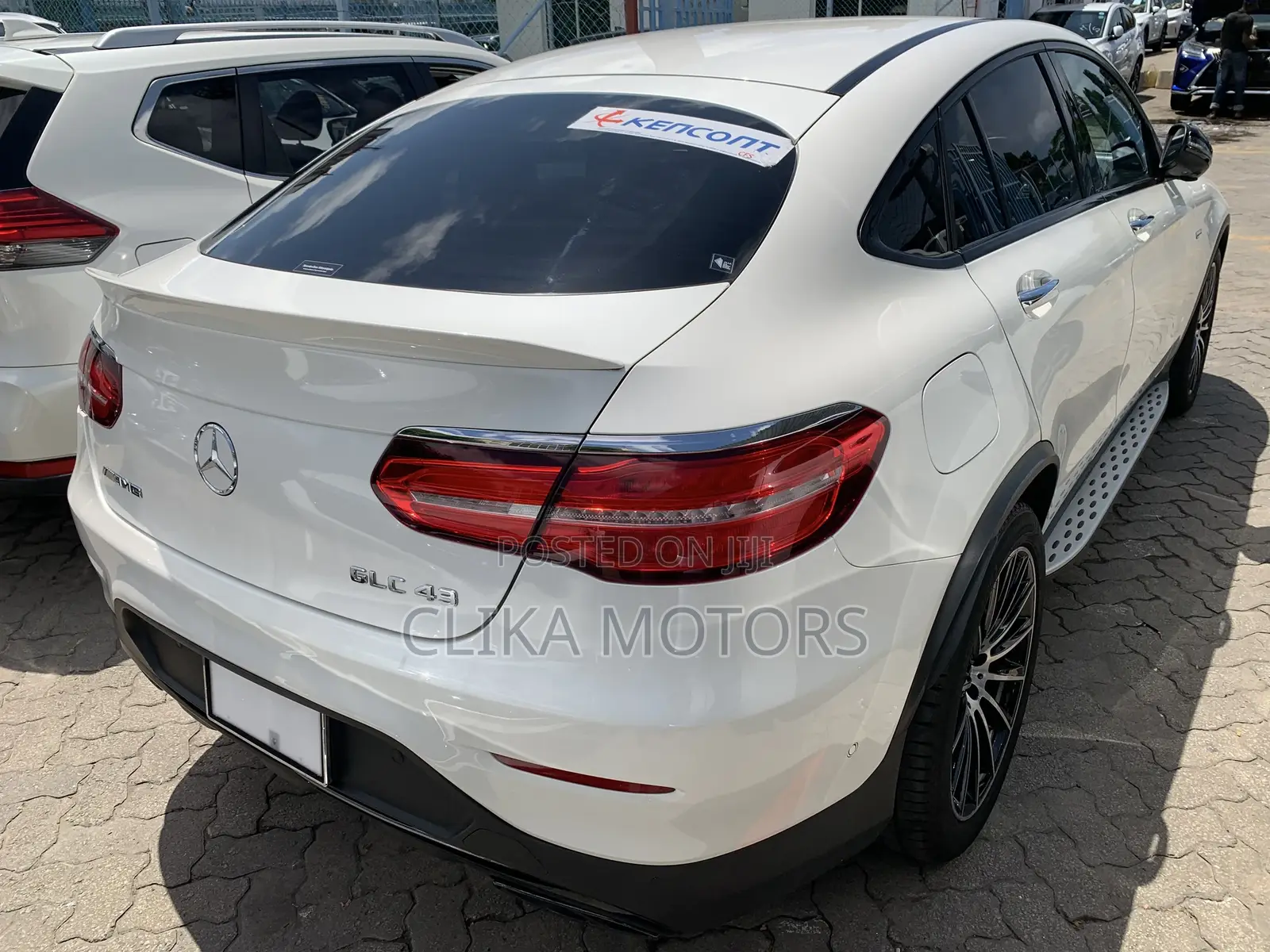Mercedes-Benz GLC-Class 2018 Off white