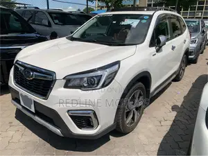 Subaru Forester 2.5i Premium AWD 2018 Off white