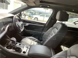Volkswagen Touareg 2019 Black