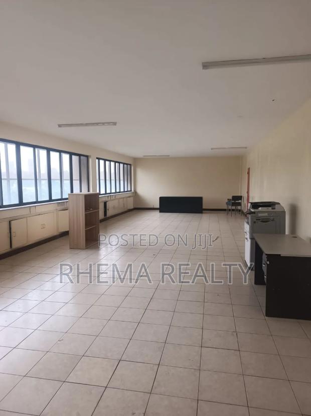 Vaccant Office No 141 - thumbnail 4