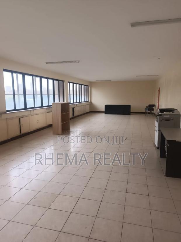 Vaccant Office No 141 - thumbnail 5