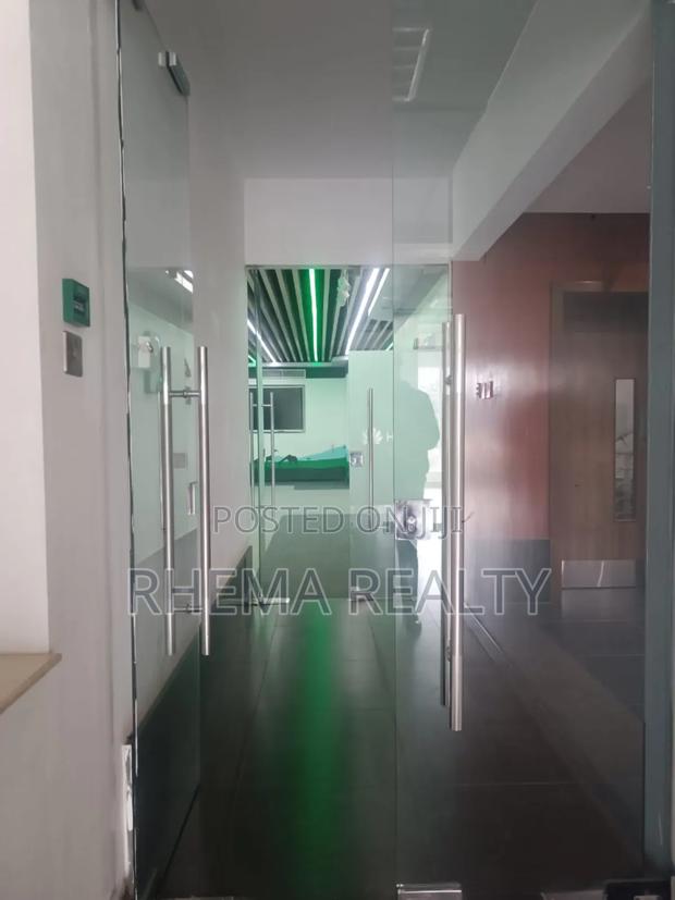 Available Office Space Ref 135 - thumbnail 3