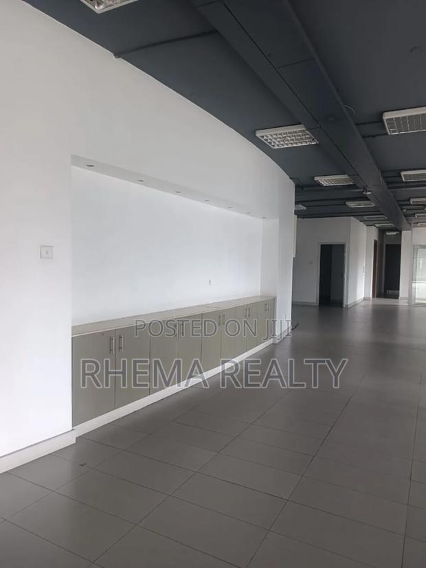 Available Office Space Ref 135 - thumbnail 18