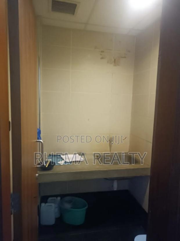 Available Office Space Ref 135 - thumbnail 20