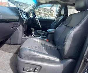 Toyota Land Cruiser Prado 2.8 2019 Brown
