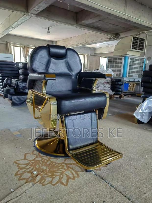 Customised Golden Jumbo Barber Chair