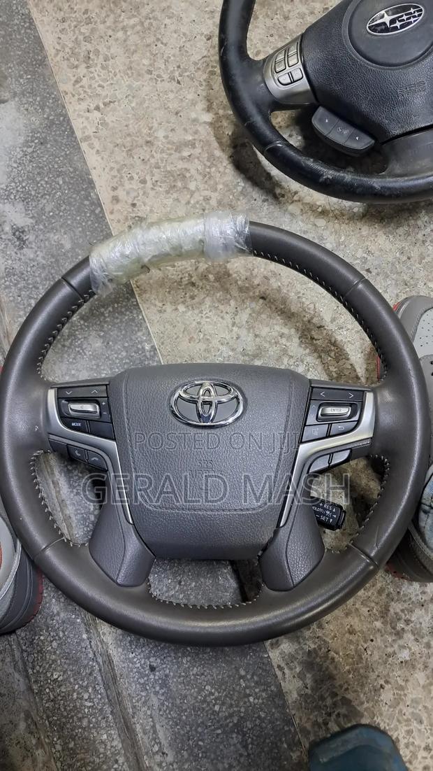 Land Cruiser - main view