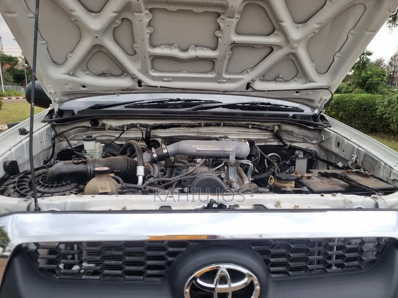 Toyota Hilux 2007 White
