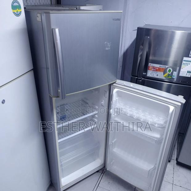 Clean Sumsung Double Door Fridge - thumbnail 2