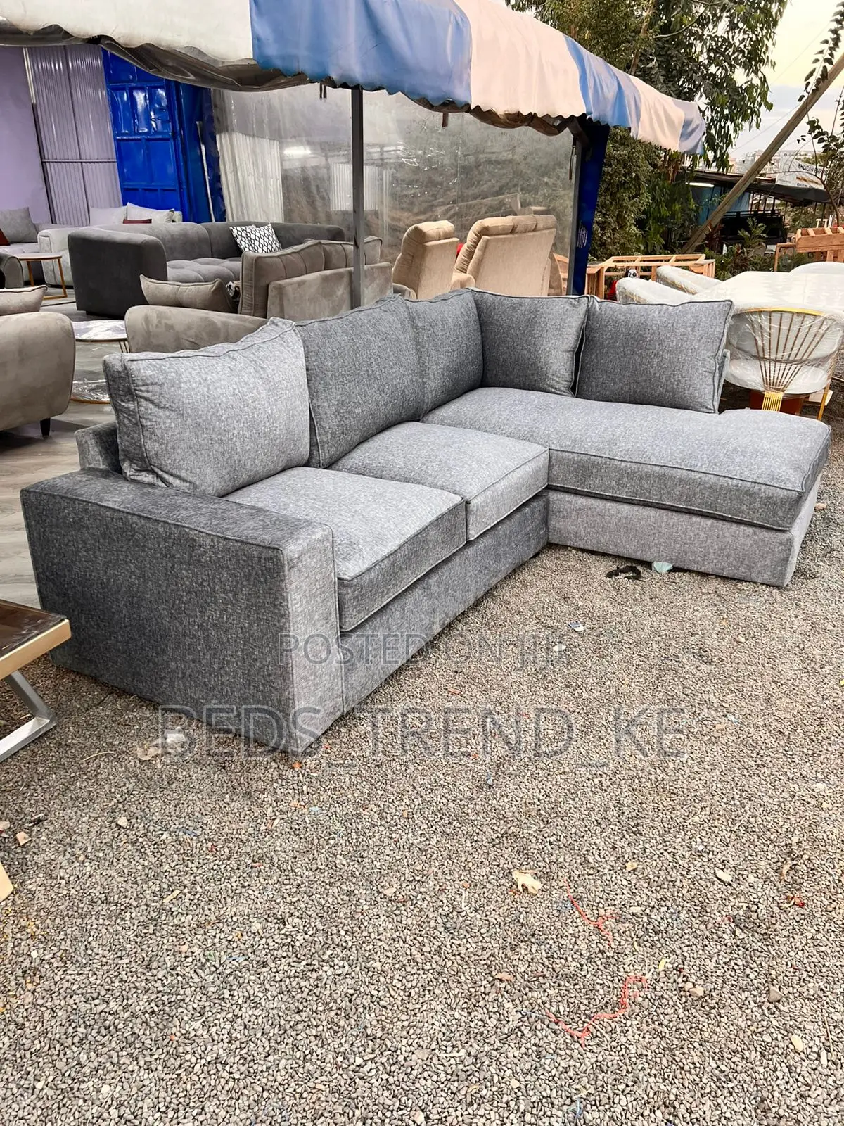 Simple 6 Seater Modern L Seat