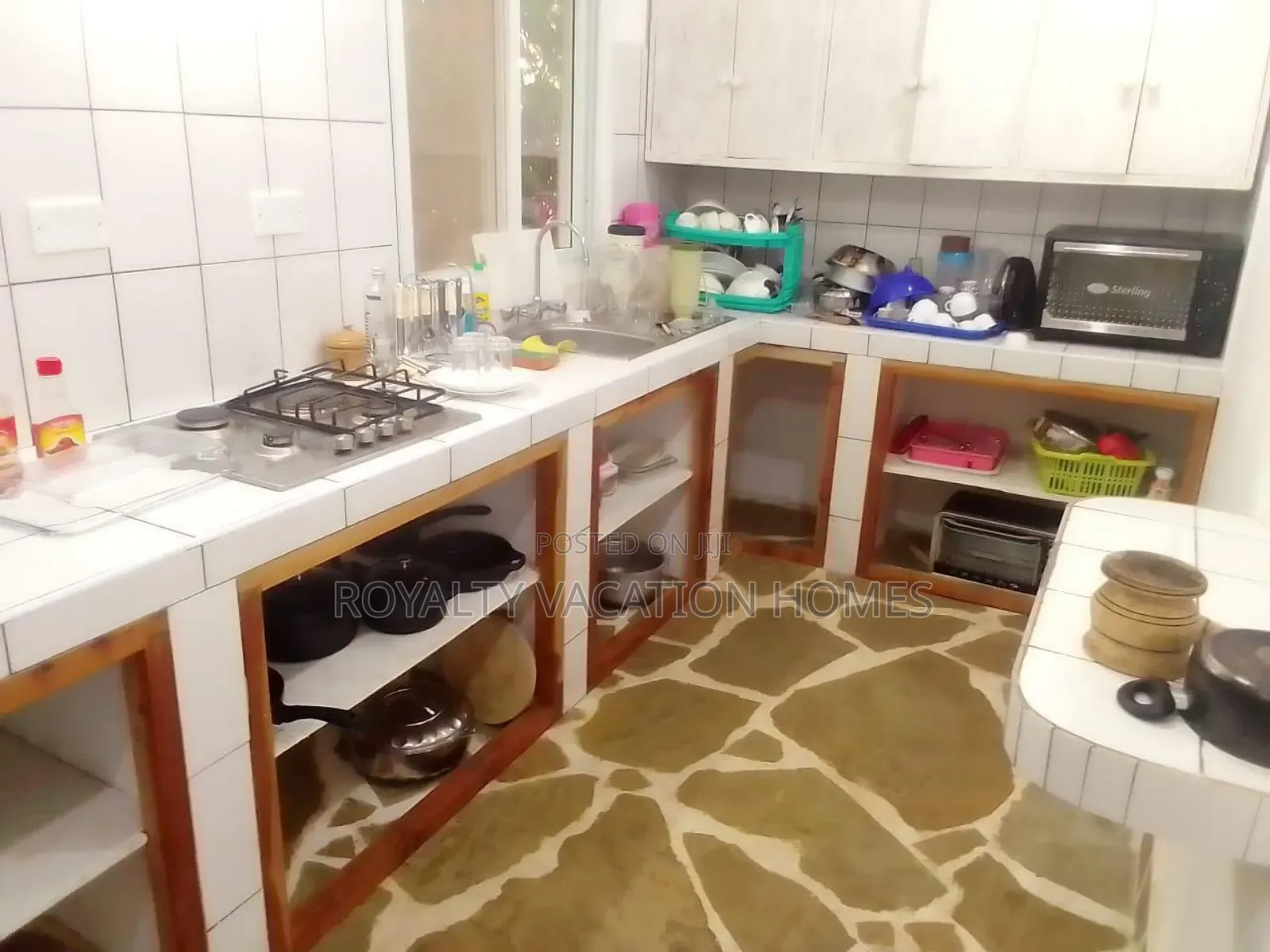 4bedroom Villa Near Papa Remo Beach