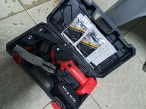6" Cordless Chainsaw