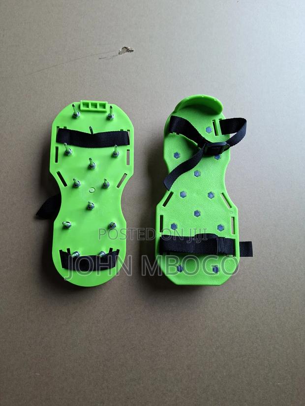 Epoxy Shoe / Spiked Shoe - main view