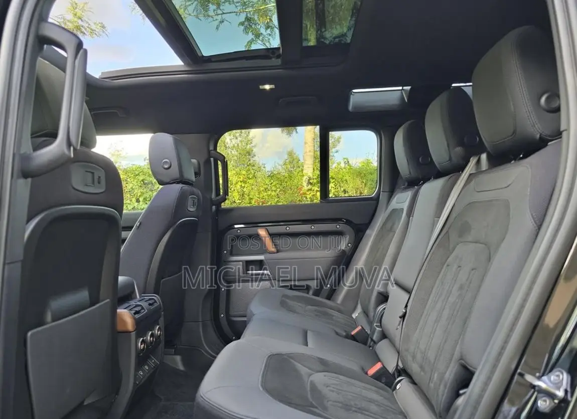 Land Rover Defender X-Dynamic SE 2022 Black