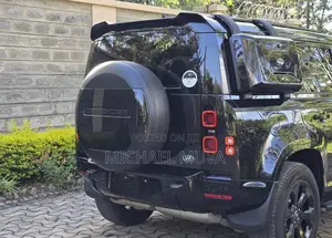 Land Rover Defender X-Dynamic SE 2022 Black