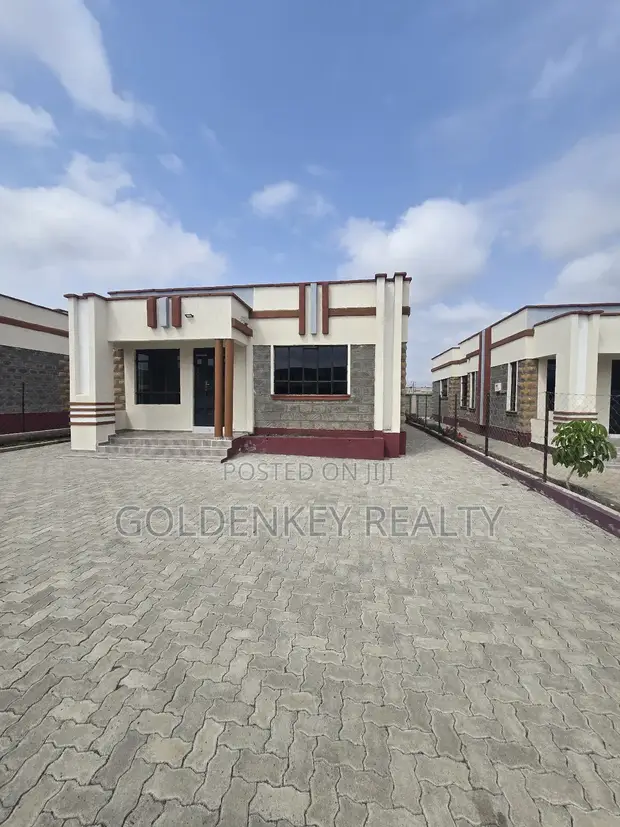 3bdrm Bungalow in Kitengela for sale
