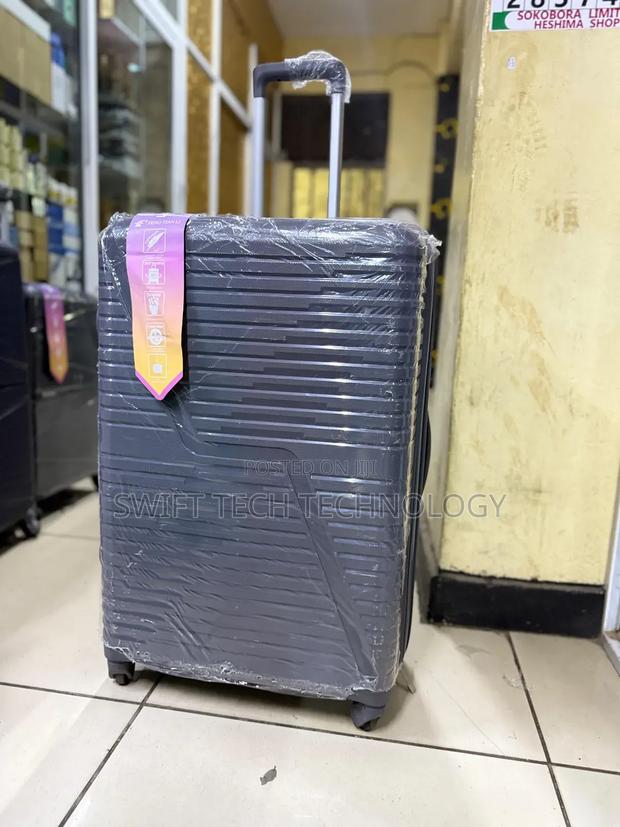 Suitcase Rubber Medium Durable Bag - thumbnail 3