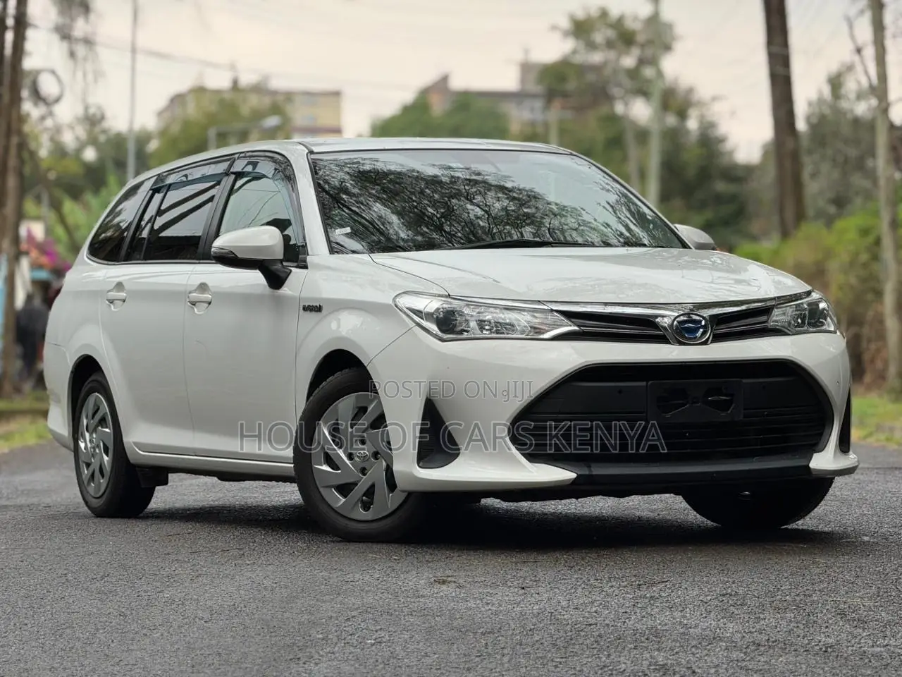 Toyota Corolla Fielder 2018 White