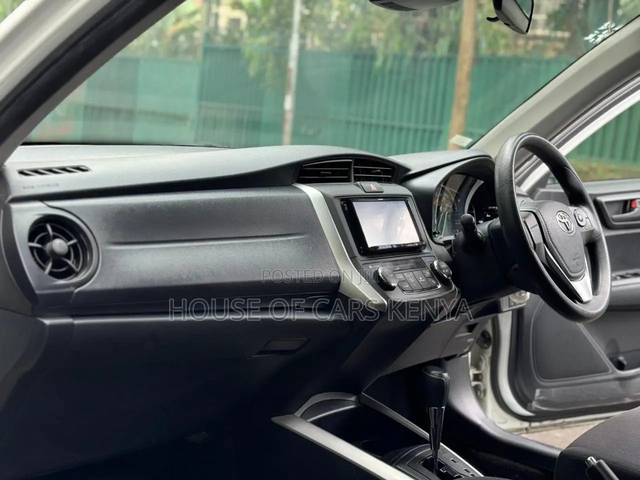 Toyota Corolla Fielder 2018 White