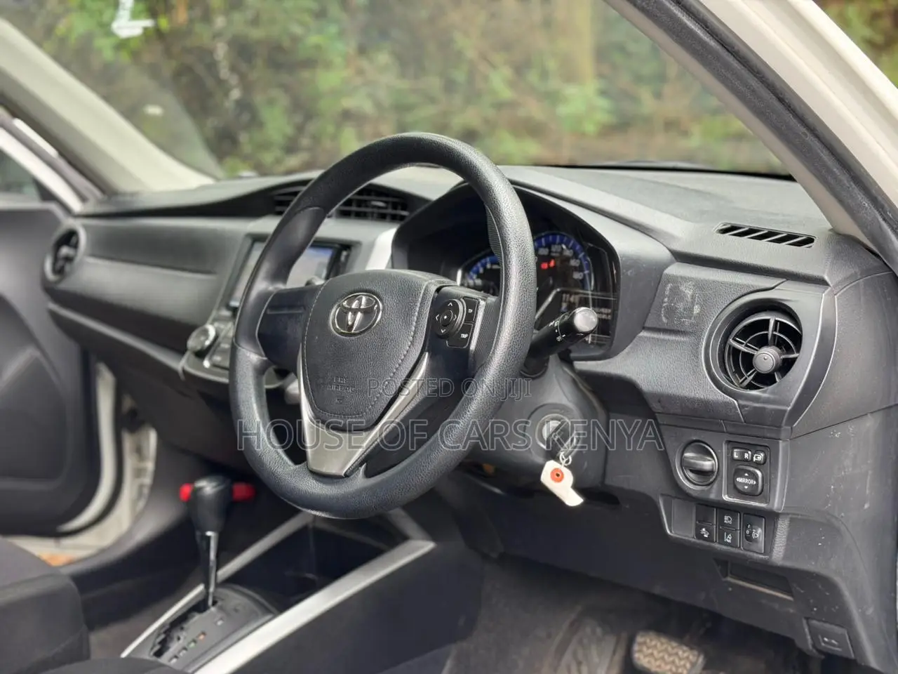 Toyota Corolla Fielder 2018 White