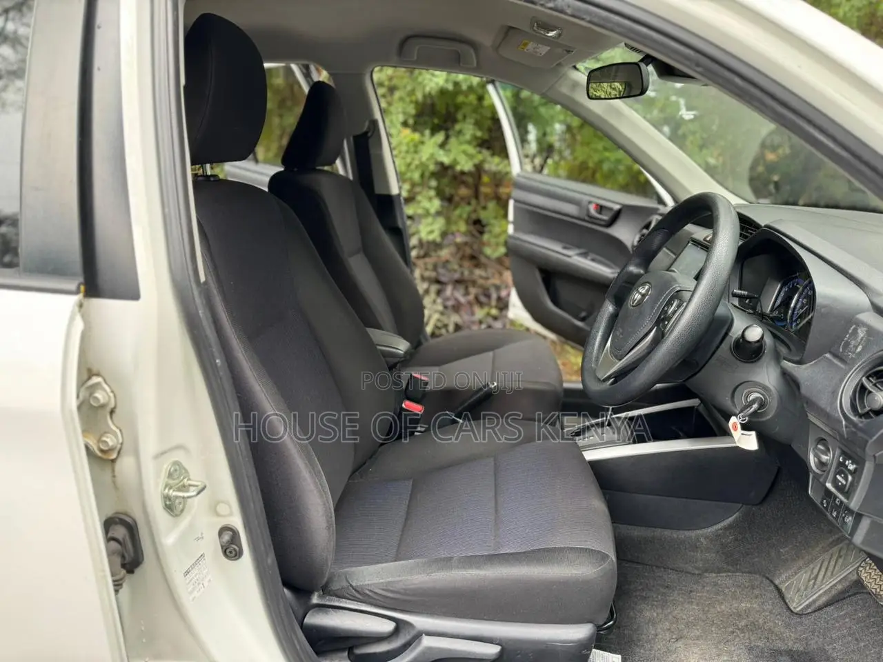 Toyota Corolla Fielder 2018 White