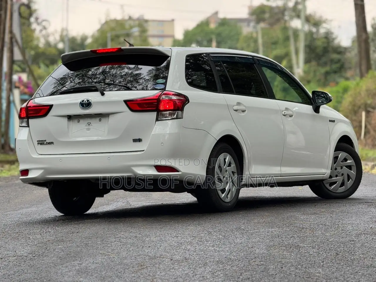 Toyota Corolla Fielder 2018 White
