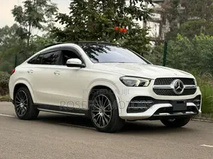 Mercedes-Benz GLE-Class GLE 400d 4MATIC 2021 White