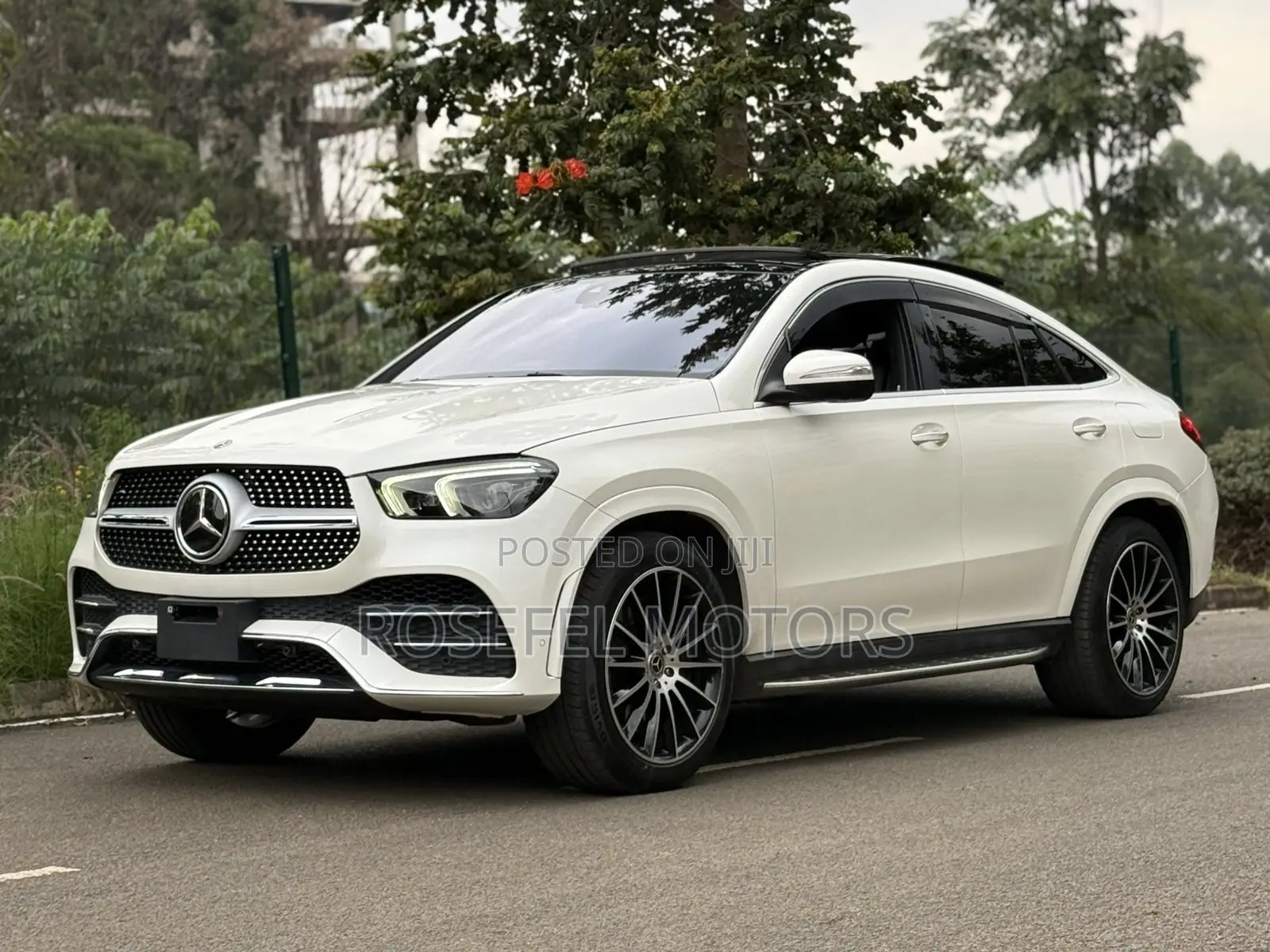 Mercedes-Benz GLE-Class GLE 400d 4MATIC 2021 White