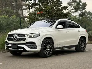 Mercedes-Benz GLE-Class GLE 400d 4MATIC 2021 White