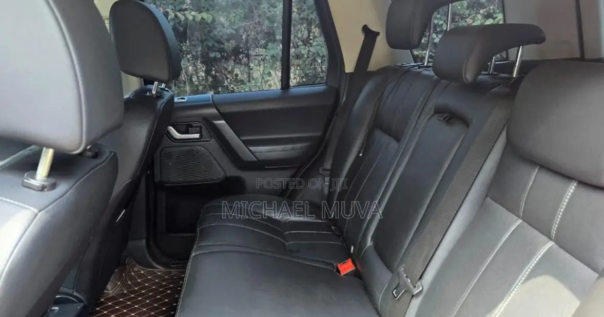 Land Rover Freelander SV Premium 2014 Red