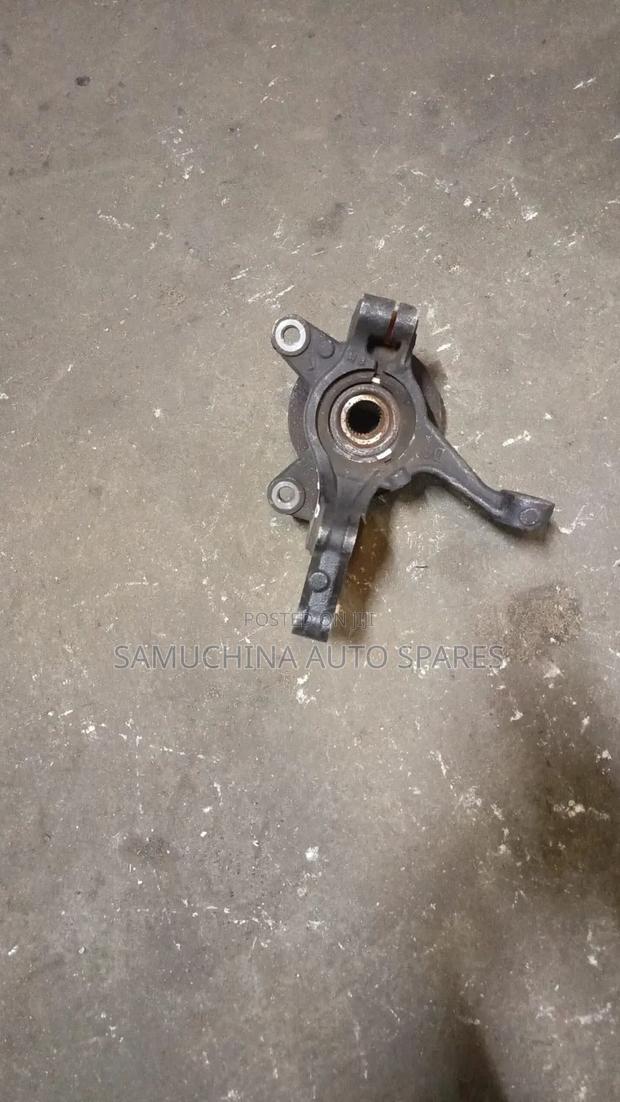 Front Hub Mazda Demio De3