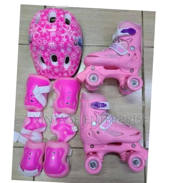 Complete Skating Shoes