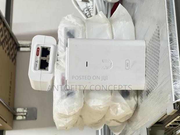 Ubiquiti Networks 48v Poe Injector / Adapter 48v Dc