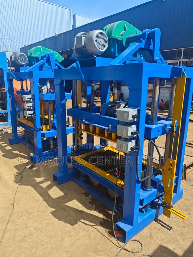 Heavy Duty Block Machine - main view